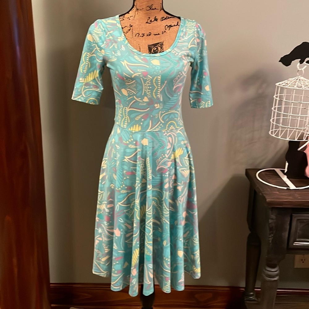 LulaRoe Amelia dress, size small.